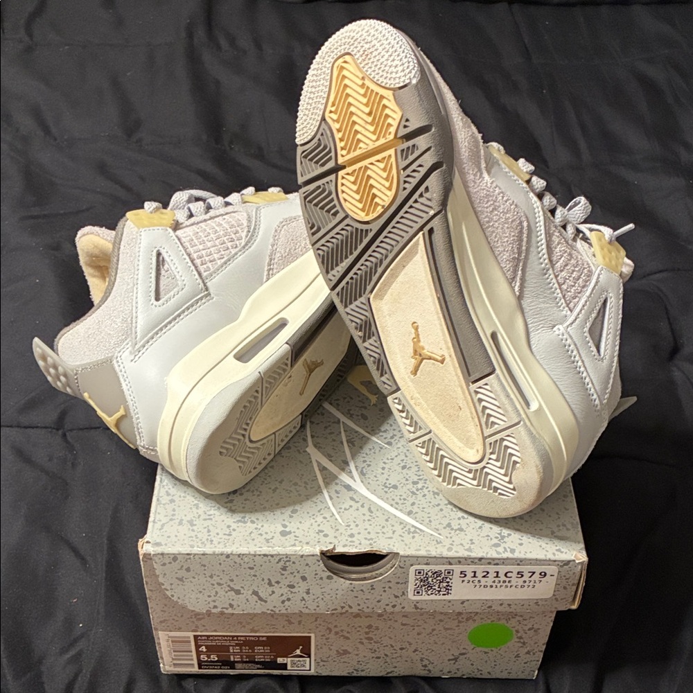 🎀 Jordan retro 4/ Photon Dust 🎀 - Picture 6 of 6